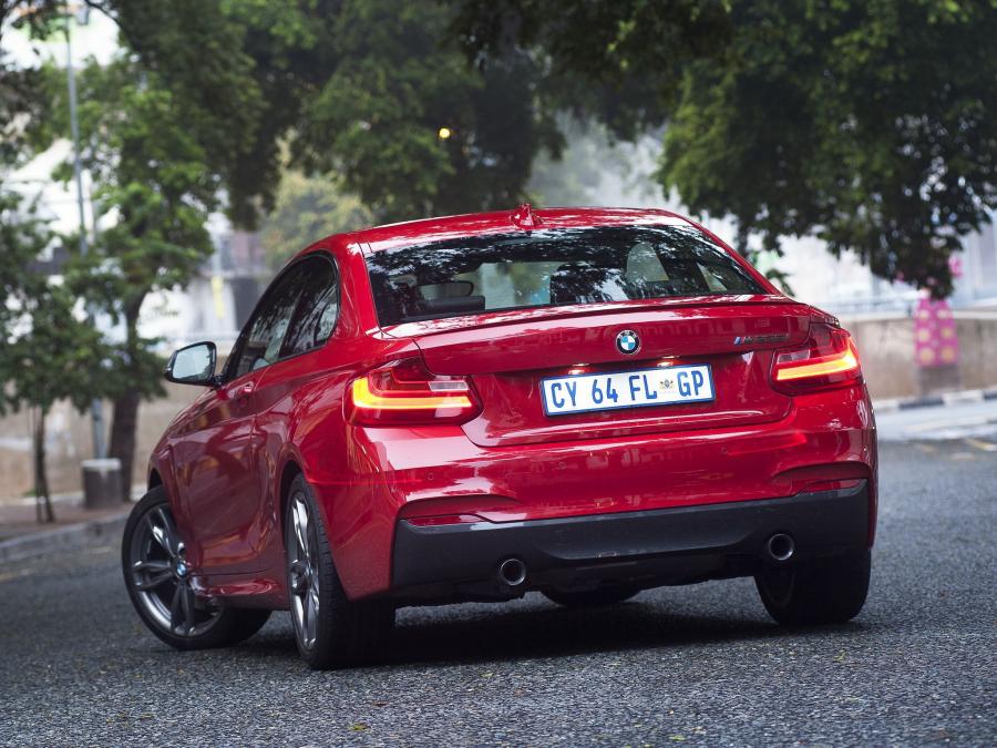 BMW M235i Coupe 2014 года  (ZA) (фото 14 из 30)